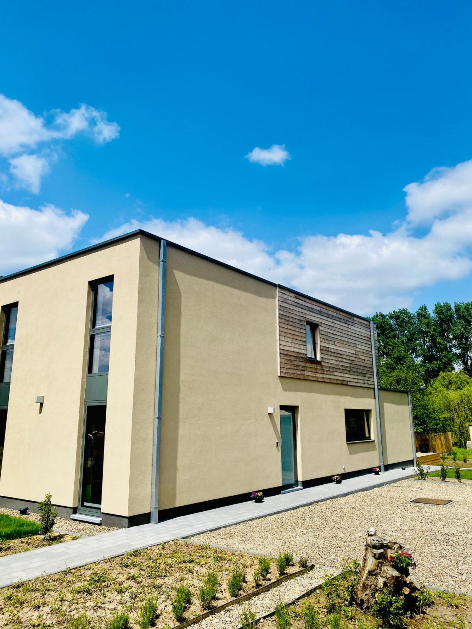 Inova Guesthouse Hasselt Extérieur photo
